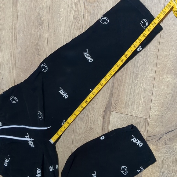 UO Smiley Faces Embroidered Corduroy Black Pants Unisex Size Small NWOT - Picture 8 of 12